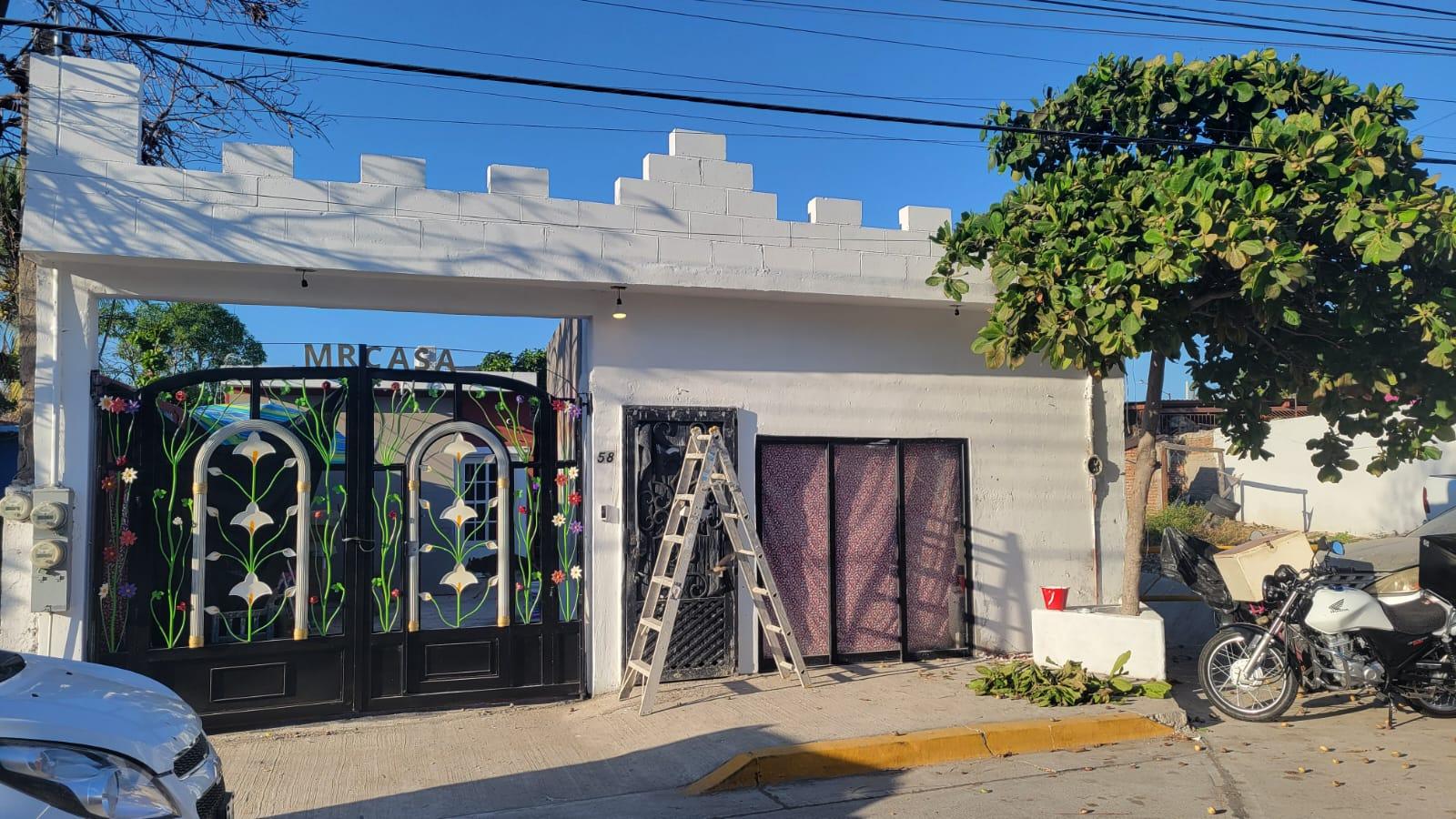 Fachada de Jazzy Boutique en Maclovio Herrera 58, Mazatlán